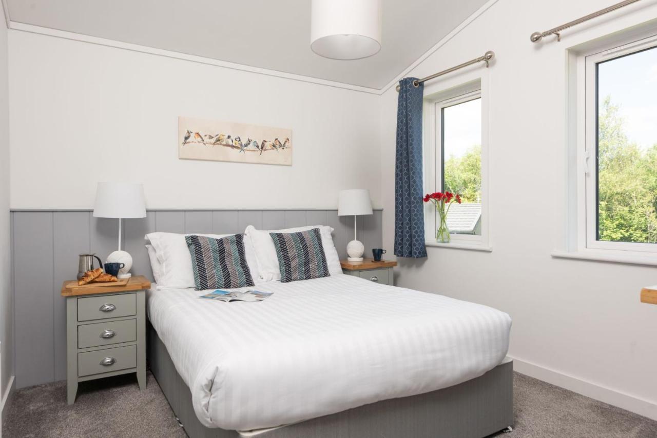 Buttercup Lodge, 33 Roadford Lake Lodges Lifton Luaran gambar
