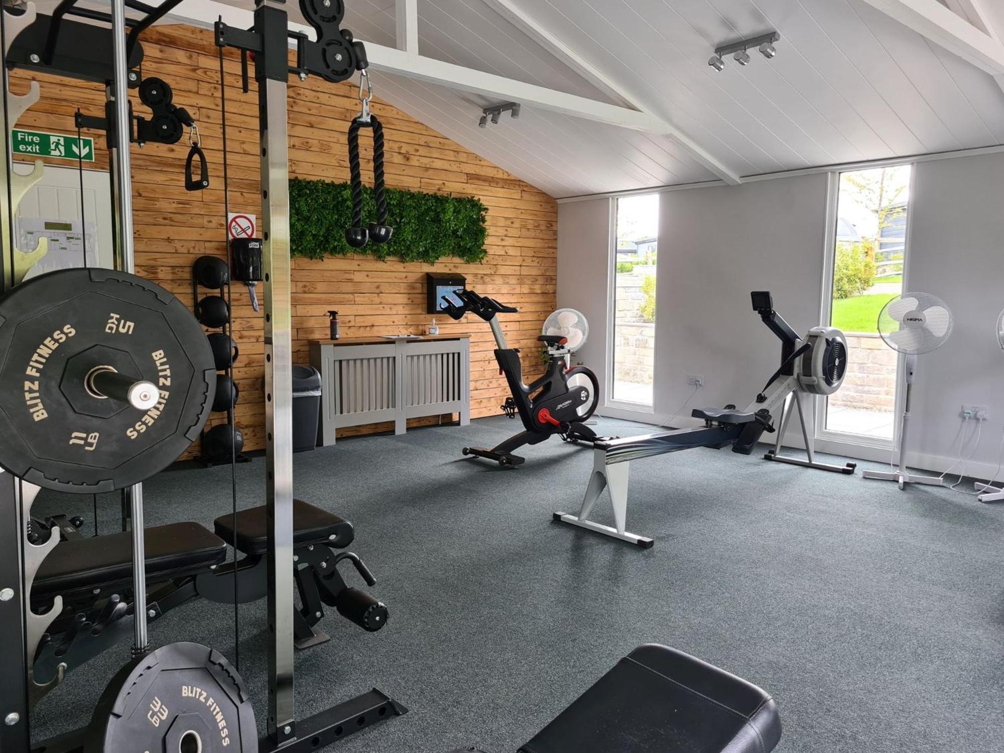 Buttercup Lodge, 33 Roadford Lake Lodges Lifton Luaran gambar